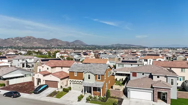 Lake Elsinore, CA 92530,29130 Red Alder