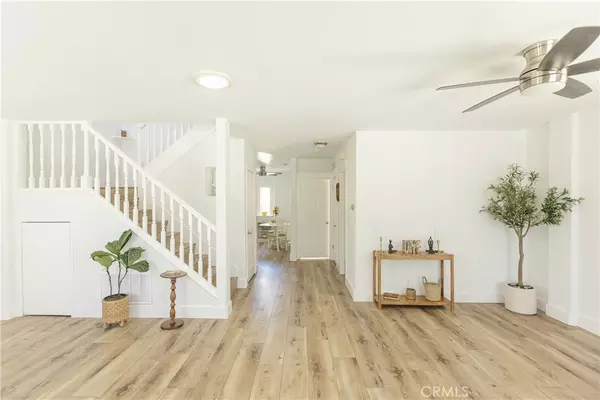 229 La Verne, Long Beach, CA 90803