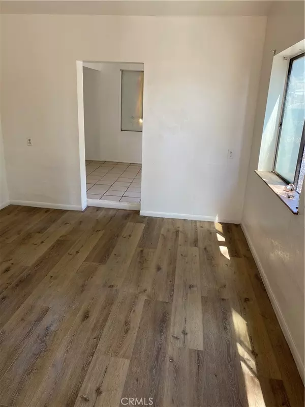 Devore, CA 92407,19216 Kendell