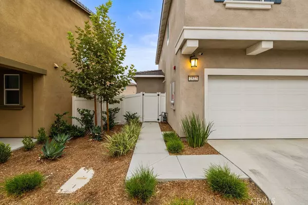 Rialto, CA 92377,2522 Gunner Ridge WAY
