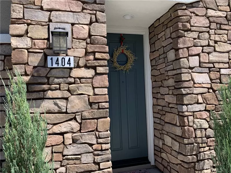 41987 Isadora St #1404, Murrieta, CA 92562