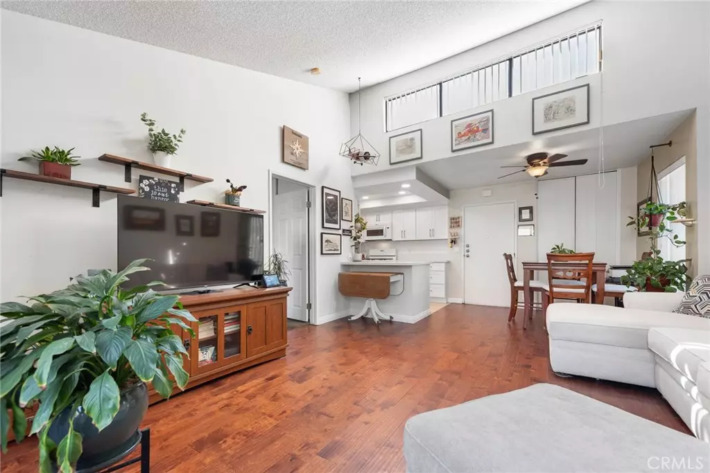 Yorba Linda, CA 92886,4760 Lakeview AVE