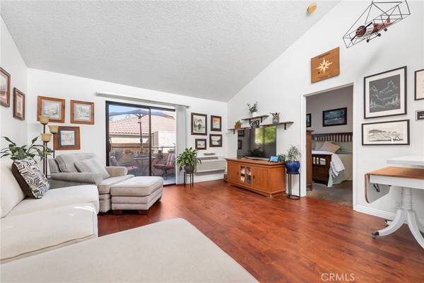 Yorba Linda, CA 92886,4760 Lakeview AVE