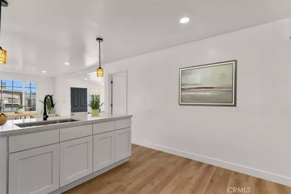 Westminster, CA 92683,15621 Beach BLVD #108