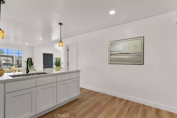 Westminster, CA 92683,15621 Beach BLVD #108