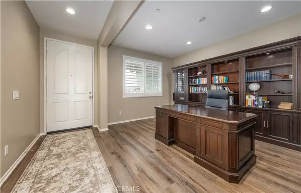 Calimesa, CA 92320,832 Hilltop CT