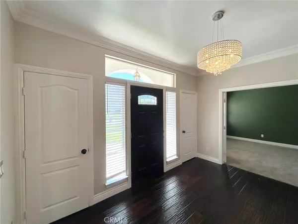Redlands, CA 92373,629 Golden West DR