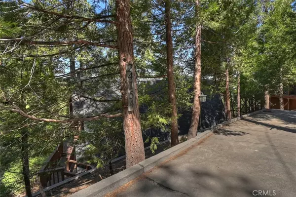 Crestline, CA 92325,24154 Bernard