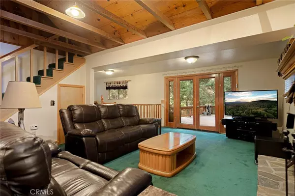 Lake Arrowhead, CA 92352,637 Crest Estates CT