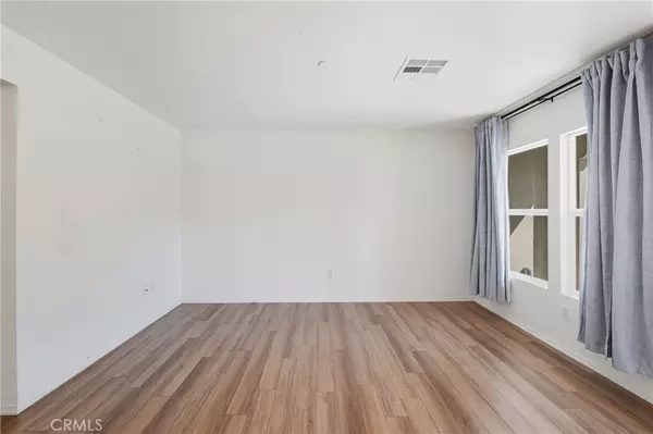 Fontana, CA 92336,7155 Citrus #433