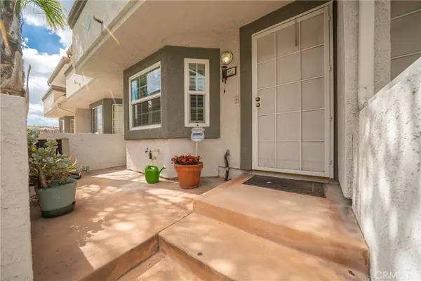 Paramount, CA 90723,13919 Arthur AVE #22