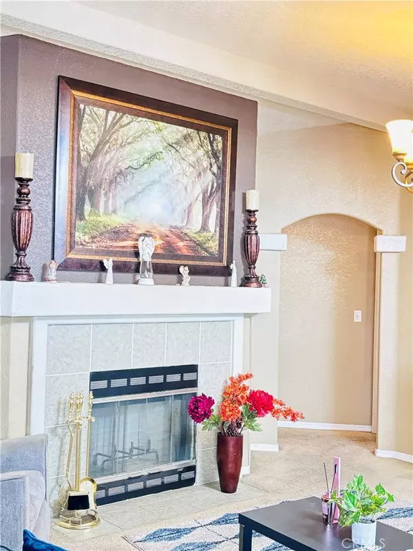 Fontana, CA 92335,17377 Valley #19