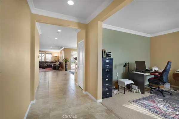 Eastvale, CA 92880,13262 Los Robles CT