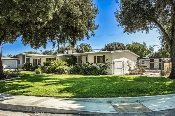 Redlands, CA 92374,102 E Pioneer