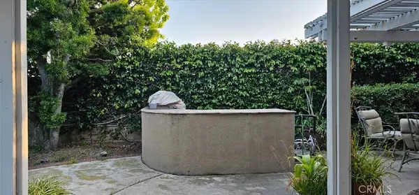 Mission Viejo, CA 92692,27342 Capricho