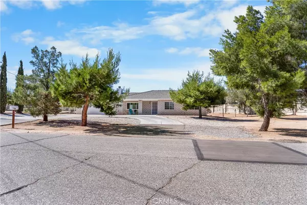 Hesperia, CA 92345,8926 8926 Avocado