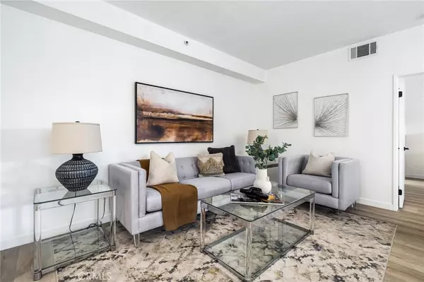 Palm Springs, CA 92262,255 S Avenida Caballeros #106