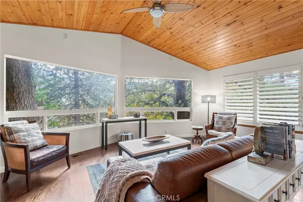 Crestline, CA 92325,221 Darfo DR