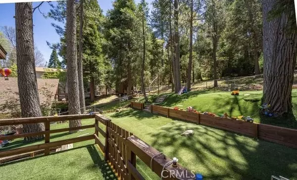 Crestline, CA 92325,23095 23095 Balsam LN