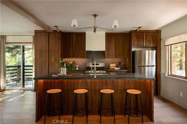 Lake Arrowhead, CA 92352,124 C Lane