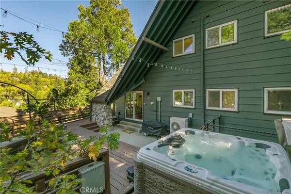 Lake Arrowhead, CA 92352,27558 W Shore RD