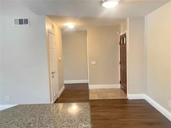 Corona, CA 92882,2400 Del Mar WAY #208