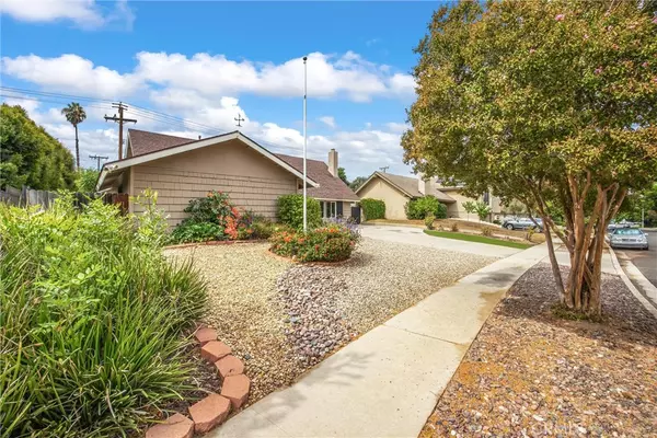 Redlands, CA 92373,826 La Paloma