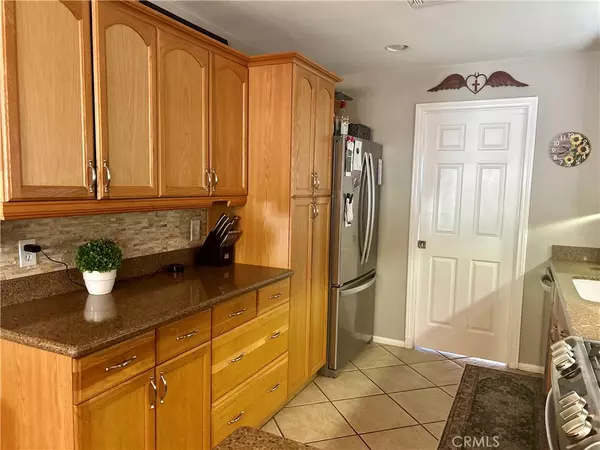 Cherry Valley, CA 92223,39407 Tokay