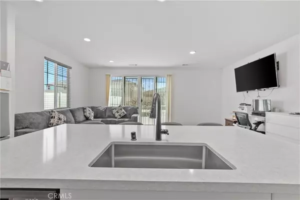 Perris, CA 92570,2451 spring wheat street