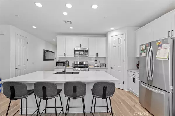 Perris, CA 92570,2451 spring wheat street