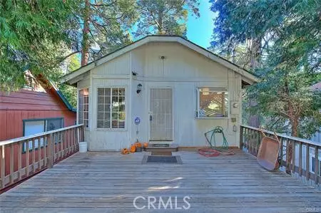 785 Woodland, Crestline, CA 92325