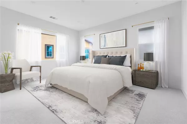 Irvine, CA 92618,205 Lily LOOP