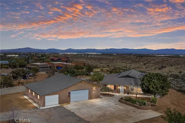7045 Oak Hill RD, Oak Hills, CA 92344