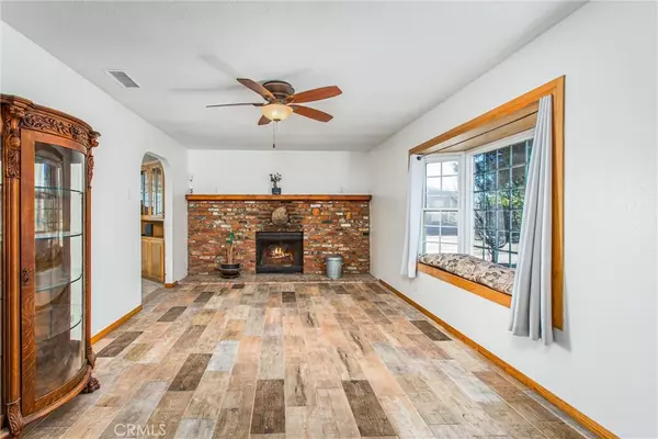 Oak Hills, CA 92344,7045 Oak Hill RD