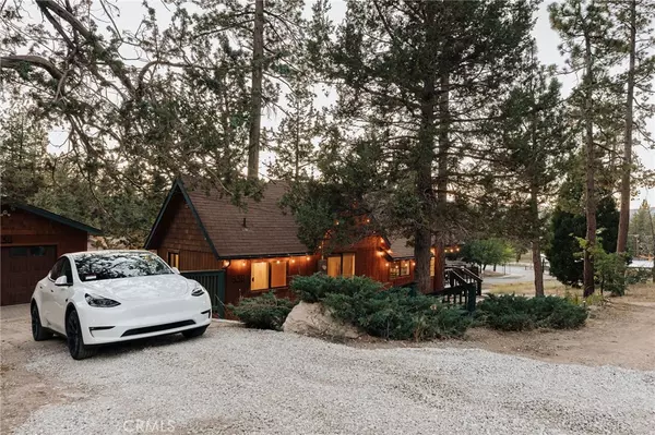 Big Bear Lake, CA 92315,838 Iris