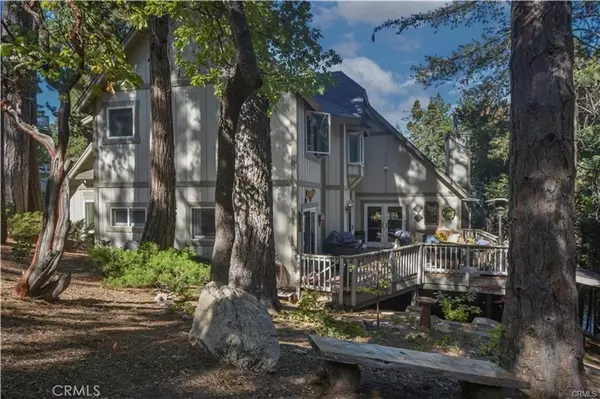 Lake Arrowhead, CA 92391,196 N Fairway