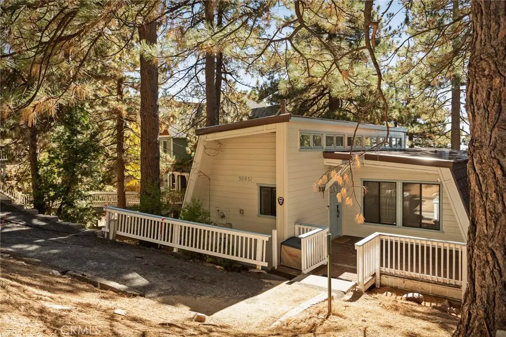 Running Springs, CA 92382,30951 Glen Oak