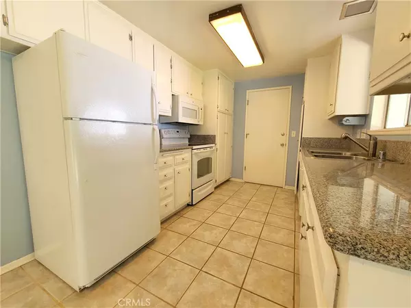 Redlands, CA 92374,925 Bermuda DR