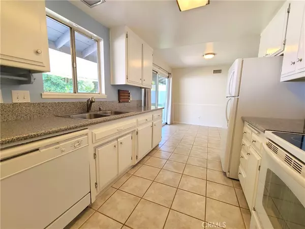 Redlands, CA 92374,925 Bermuda DR