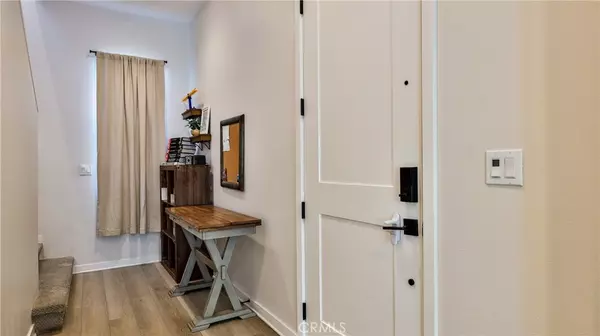 Corona, CA 92883,4173 Horvath ST #105