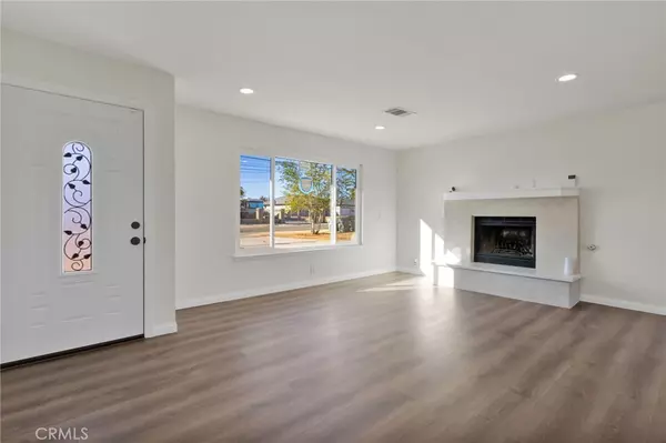 Hesperia, CA 92345,17826 Chestnut ST