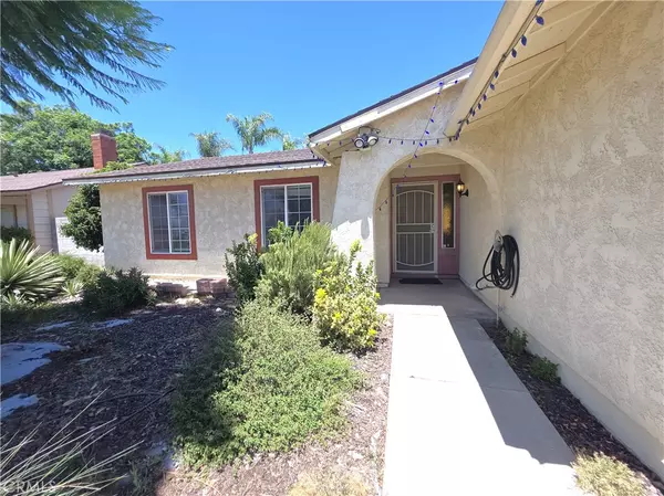 Bloomington, CA 92316,1028 W Woodcrest ST