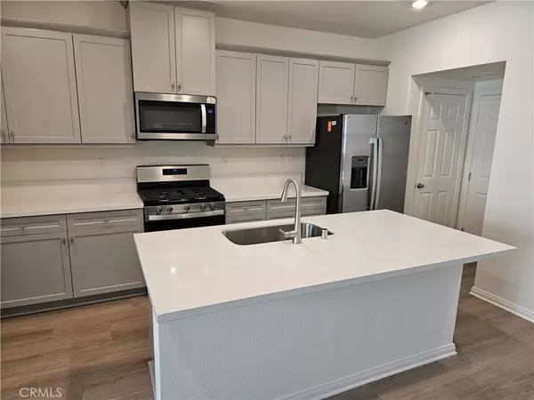 Ontario, CA 91761,3937 E Carmel Privado