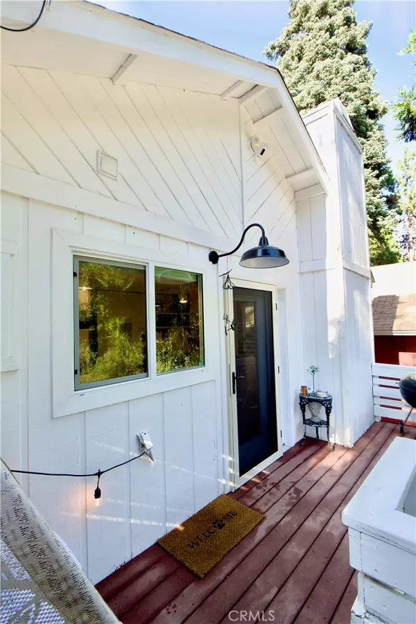 Lake Arrowhead, CA 92352,832 Community