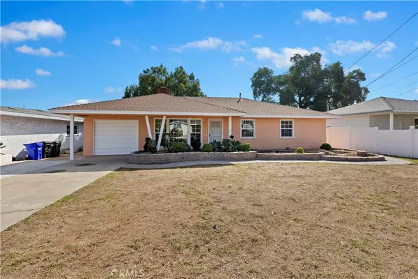 Fontana, CA 92335,17229 Hibiscus