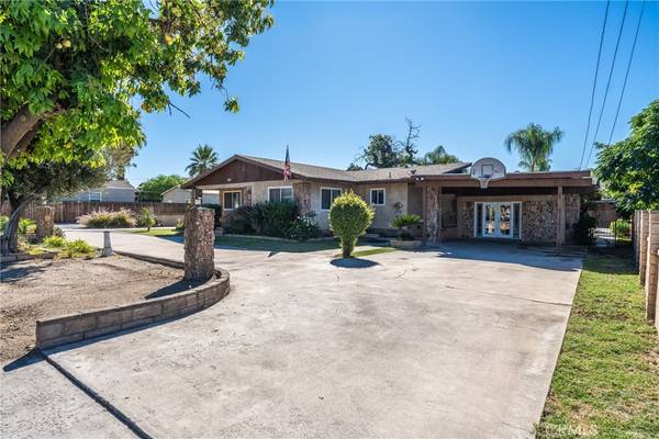 Redlands, CA 92374,831 W Lugonia