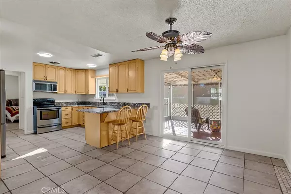 Palm Desert, CA 92211,42585 Iowa ST