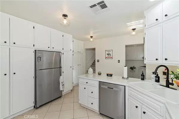 Redlands, CA 92373,1349 S Center