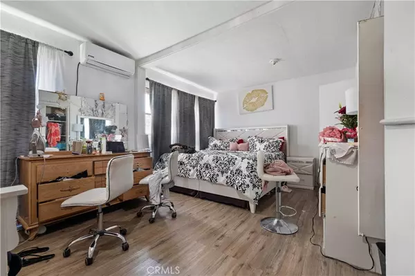 San Bernardino, CA 92407,4052 Mountain