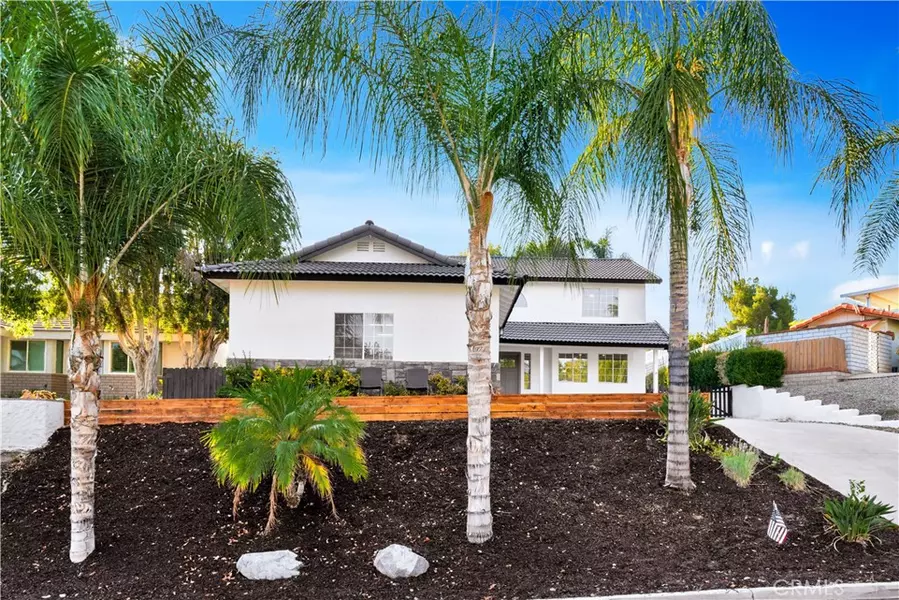 29707 Yellow Gold DR, Canyon Lake, CA 92587